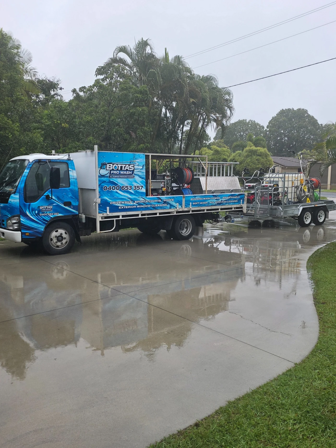 Bottas Pro Wash truck and equipment